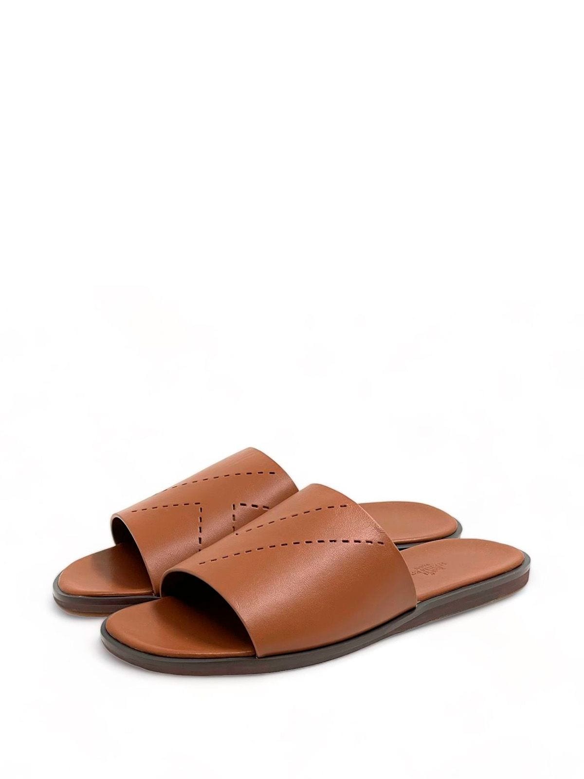 Hermes Тапочки из кожи Коричневый
