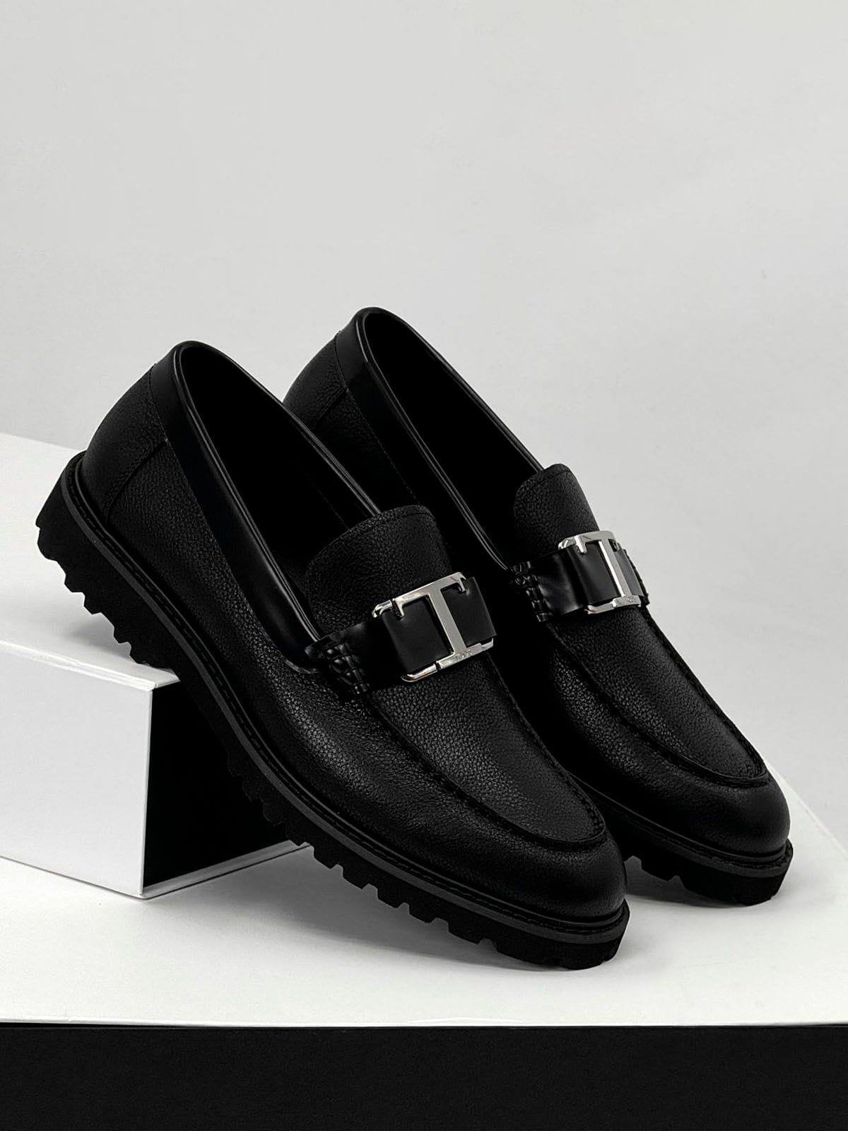 Tod’s Лоферы из кожи Черный