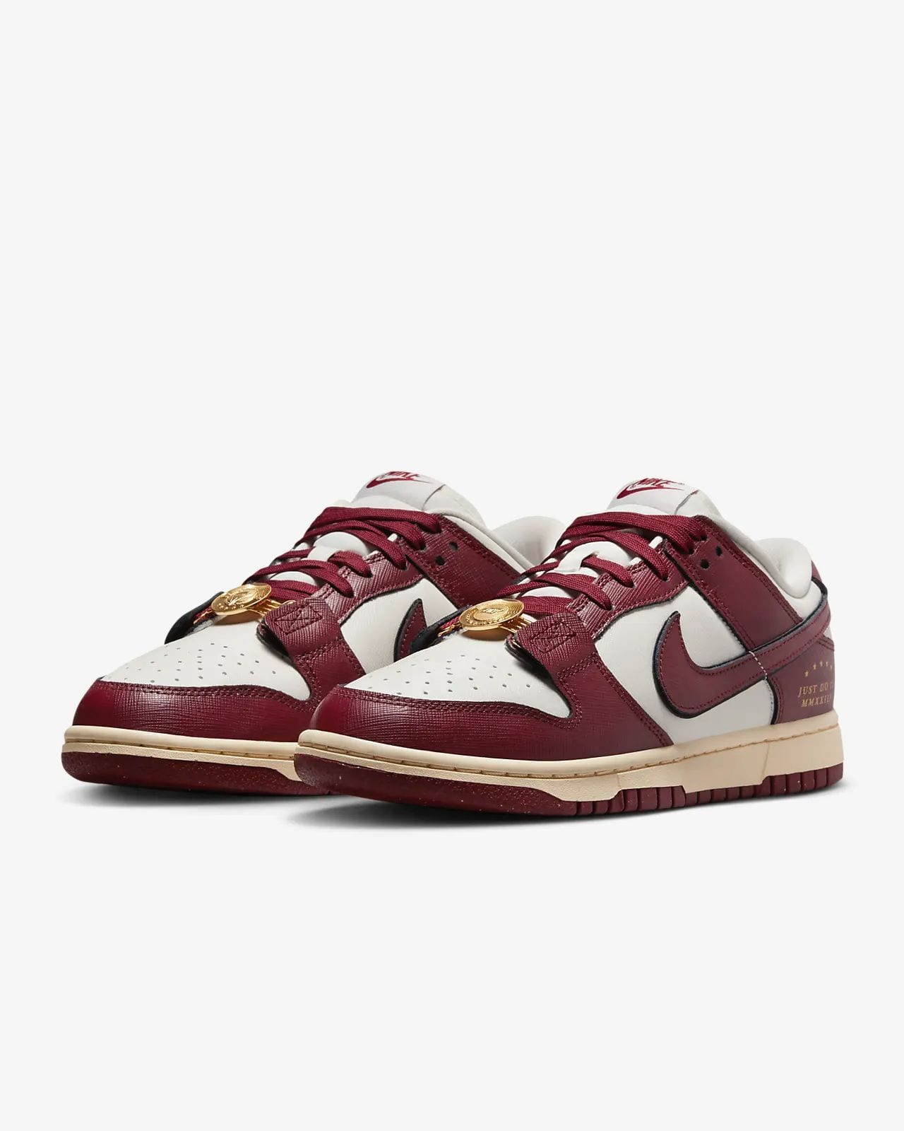 NIKE Dunk Low SE WMNS Just Do It Sail Team Red